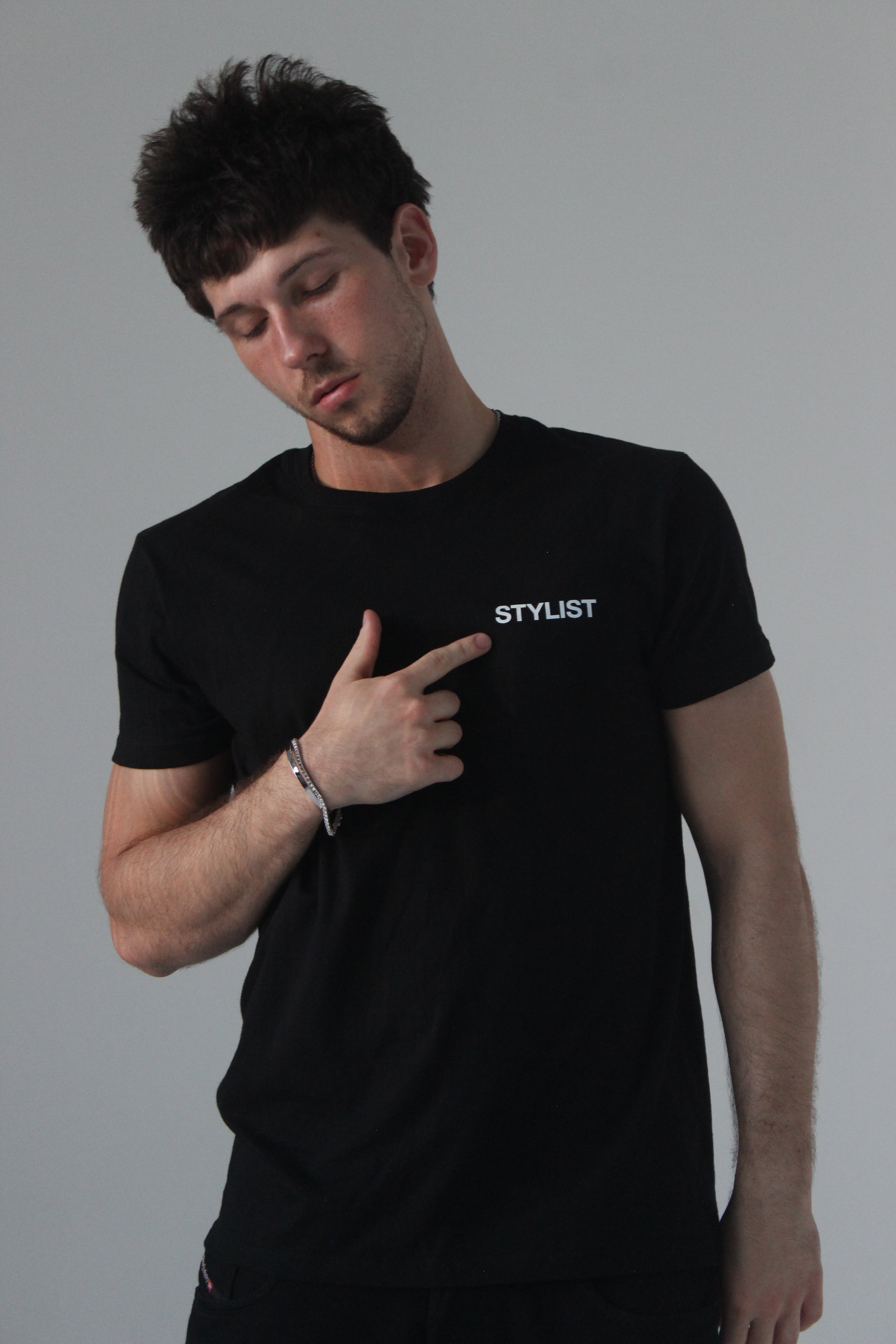 "STYLIST" BASIC LOGO